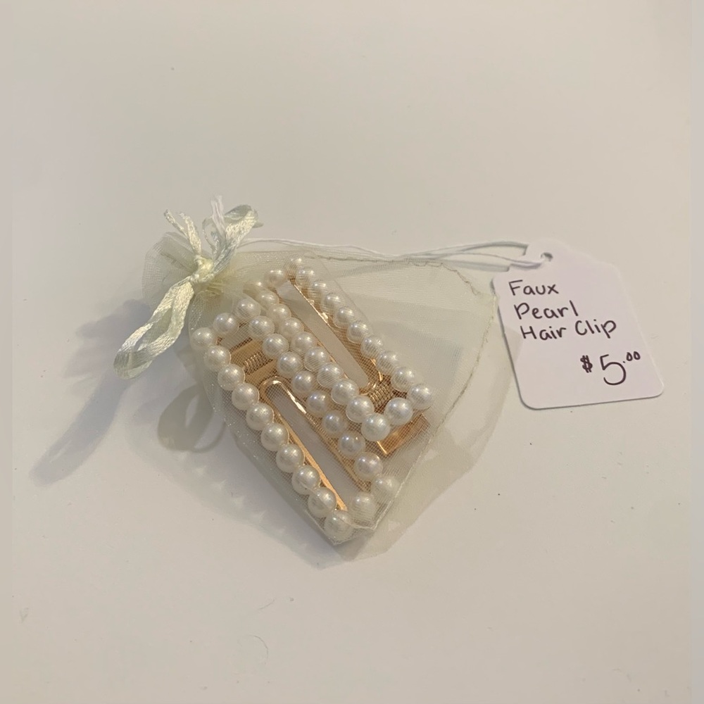Faux Pearl Hair Clip